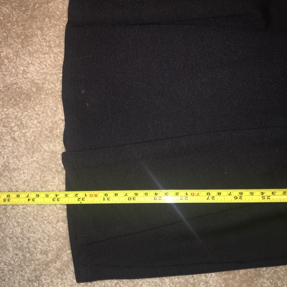 💘Monteau black dress over the shoulder sleeves! - Picture 9 of 11